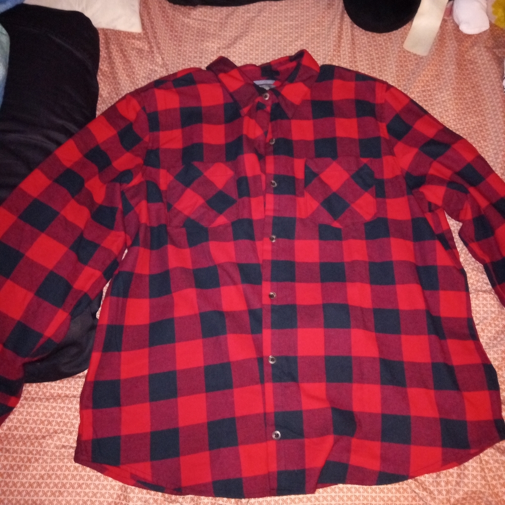 Natural Reflection red & black flannel